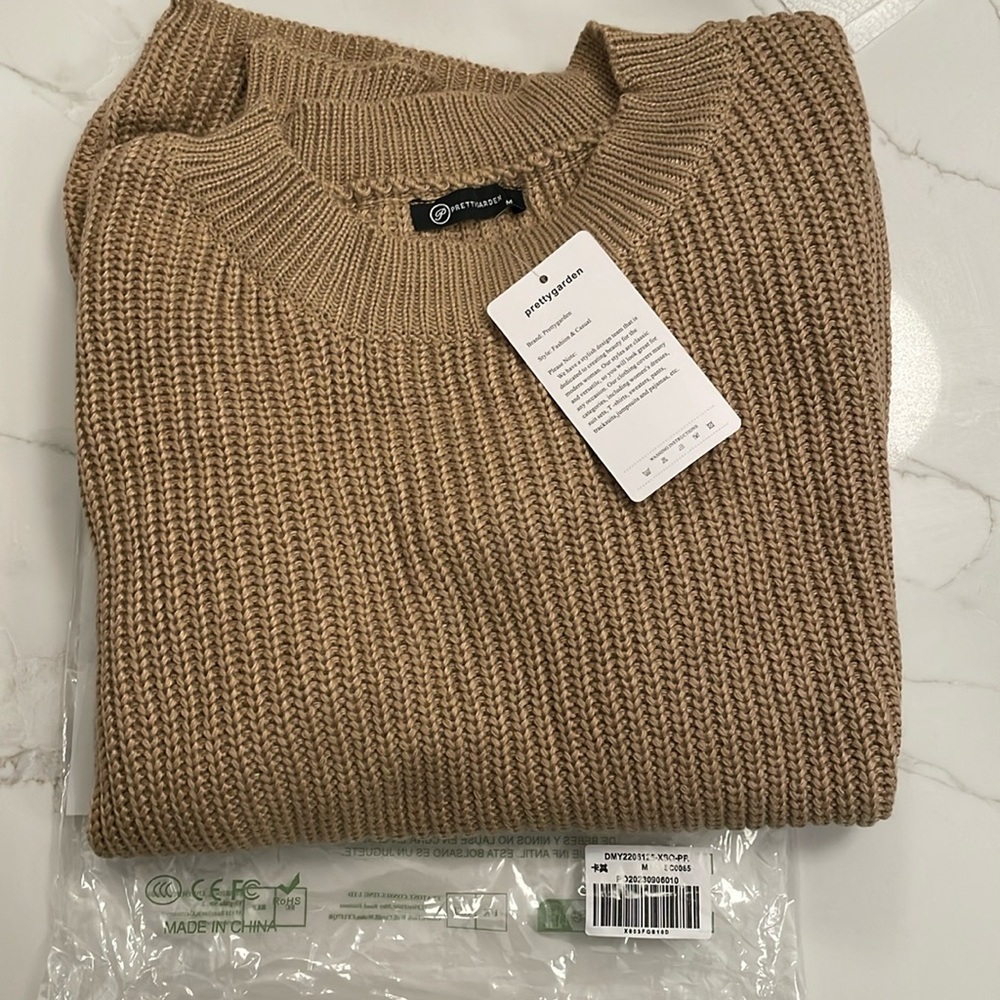 NWT tan crew neck rib knit sweater